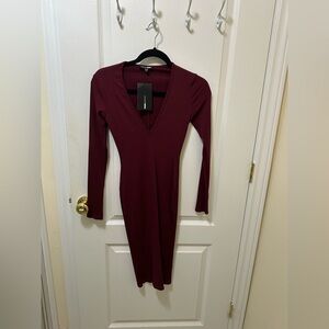 Burgundy longsleeve deep v midi dress size small